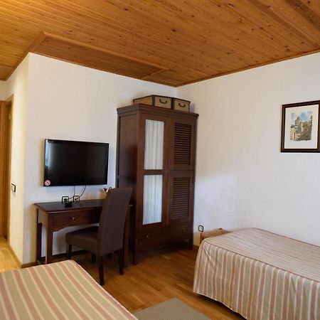 Hotel Els Puis เอสเตร์รี ดาเนว ภายนอก รูปภาพ