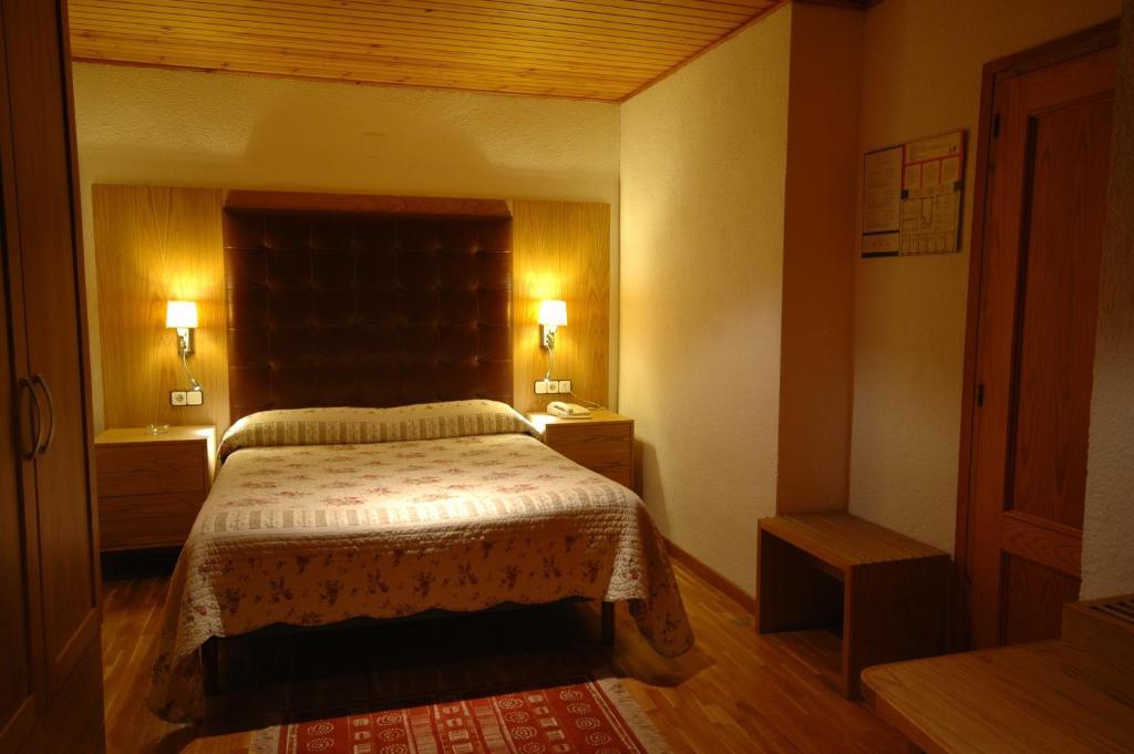 Hotel Els Puis เอสเตร์รี ดาเนว ห้อง รูปภาพ