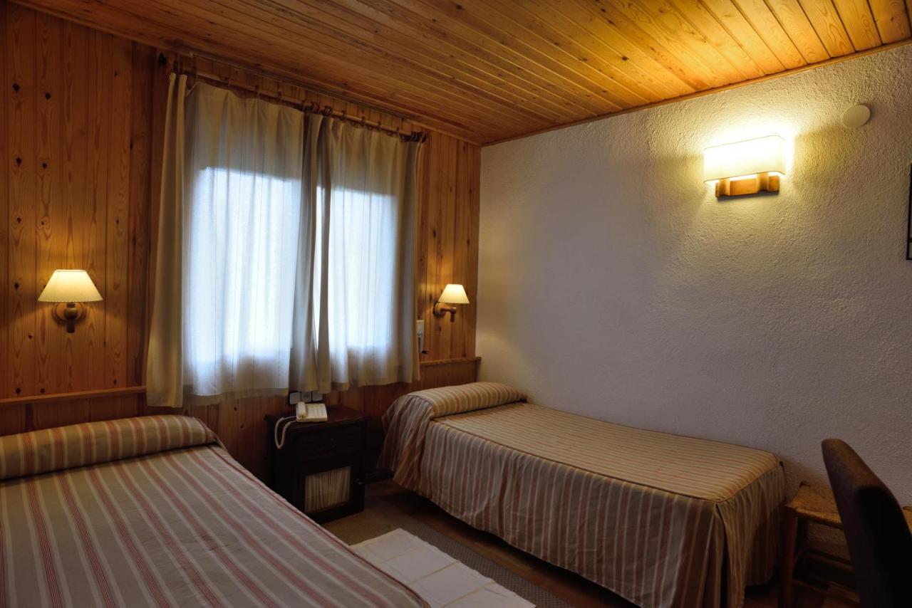 Hotel Els Puis เอสเตร์รี ดาเนว ภายนอก รูปภาพ